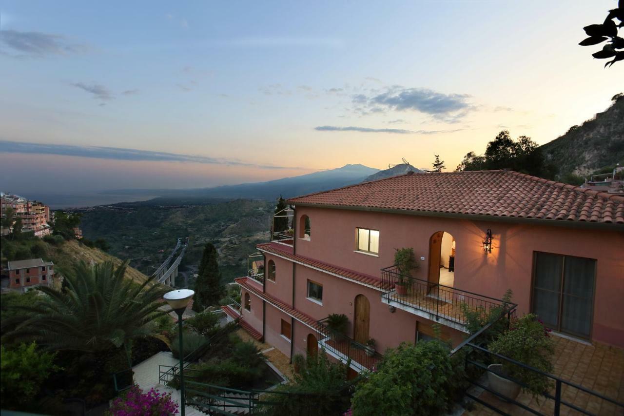 Terrazza Sull'Etna Holidays Apartment Taormina Exterior photo