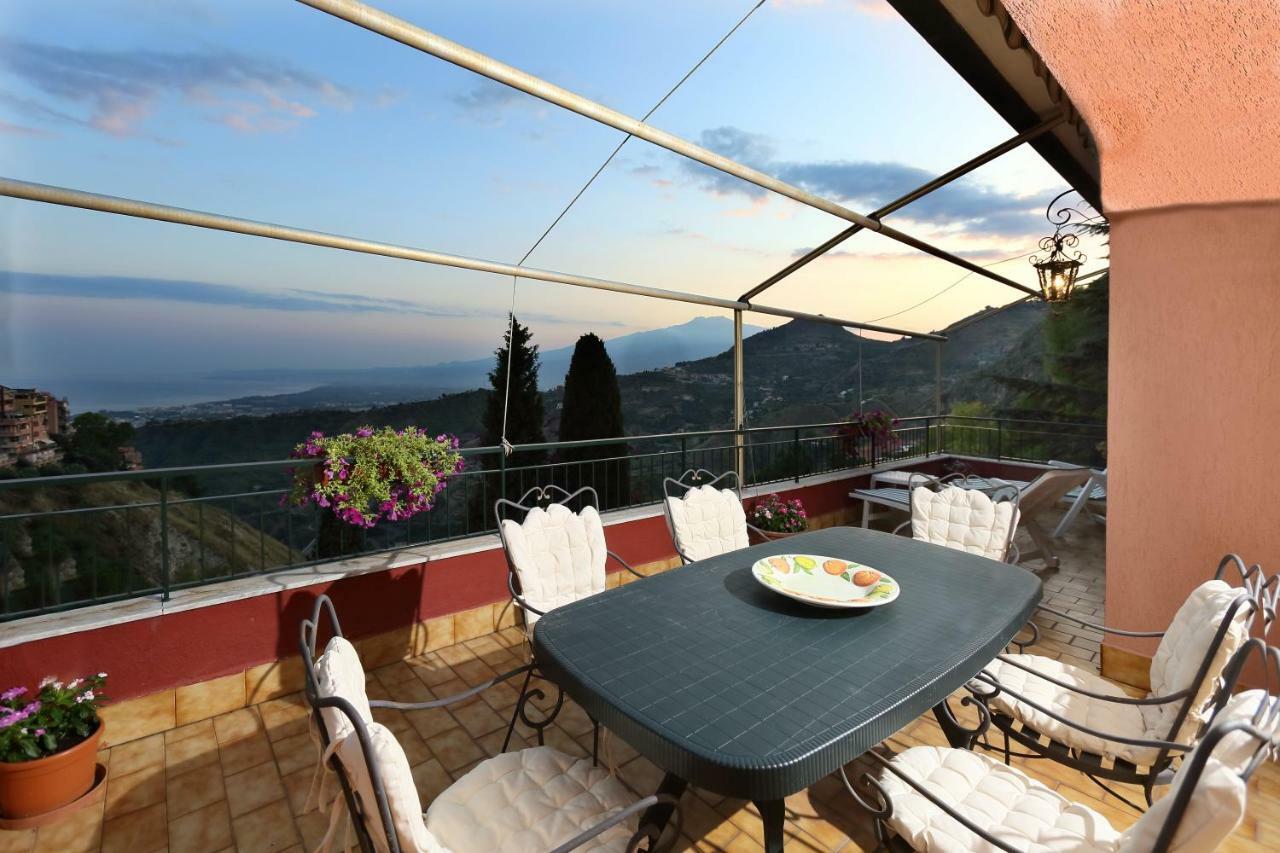 Terrazza Sull'Etna Holidays Apartment Taormina Exterior photo